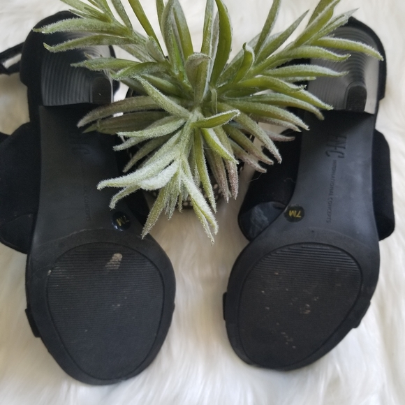 INC GAVI ADOREABLE BLACK SHOES - Picture 9 of 9